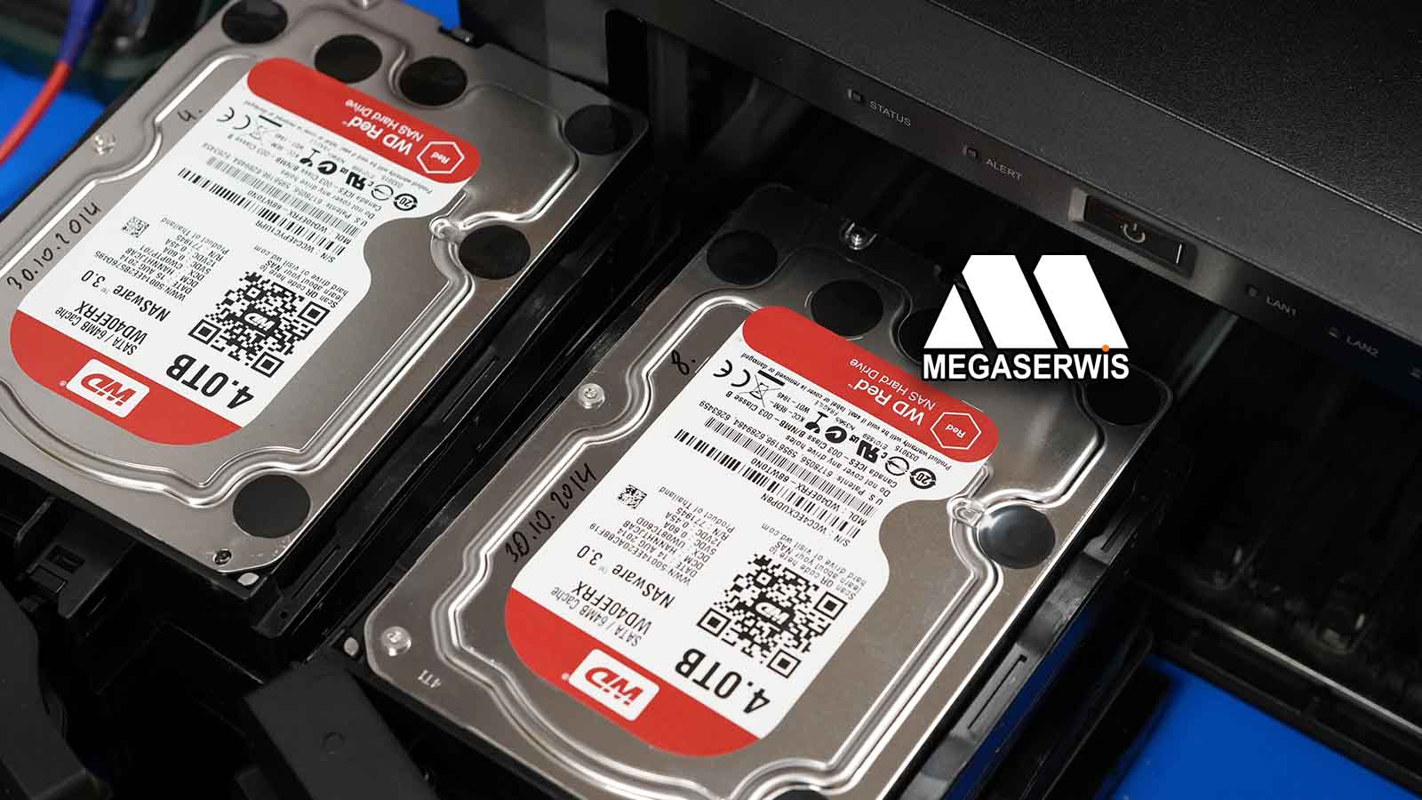 osiem dysków WD RED 4TB w RAID 6