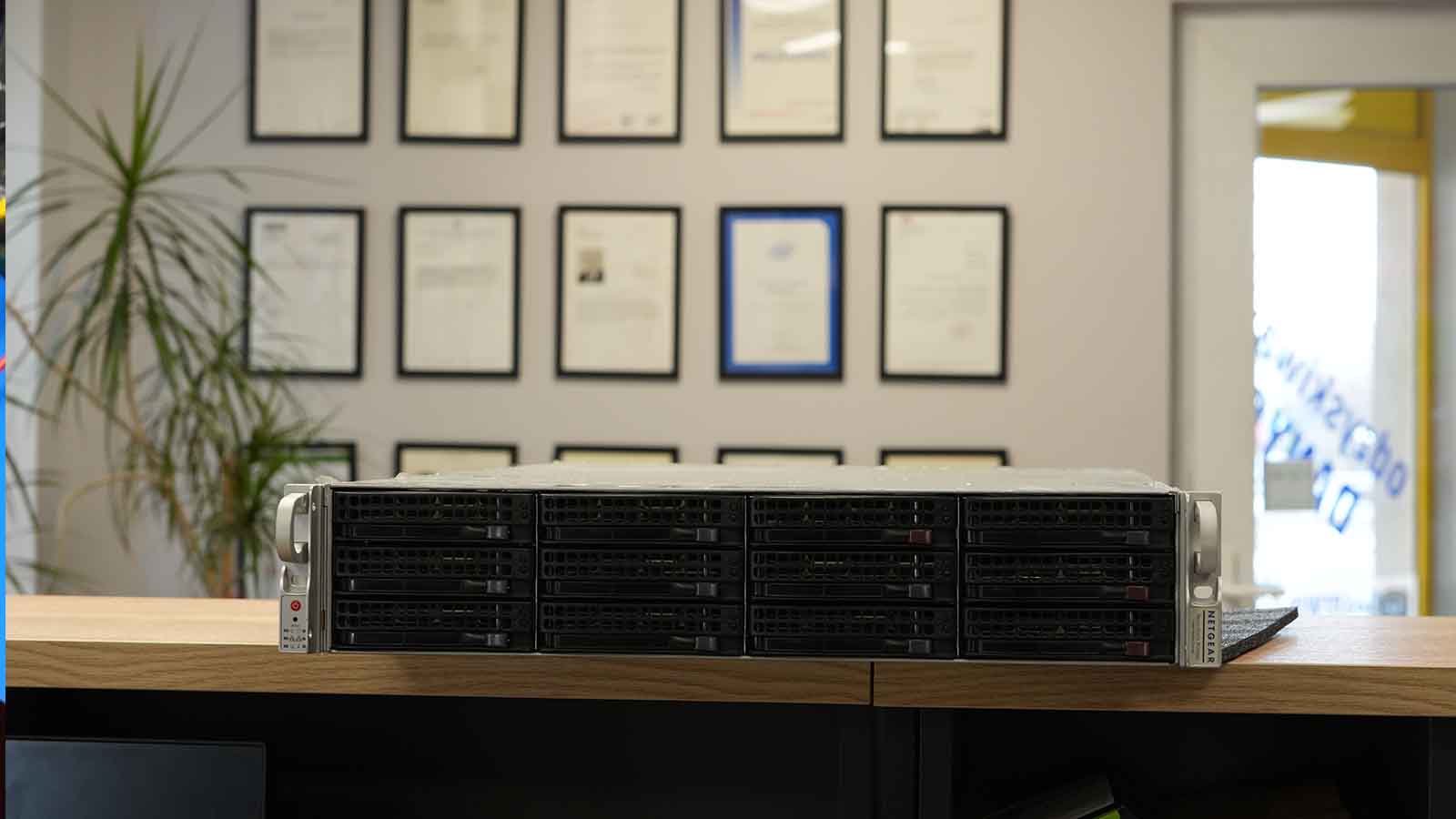 macierz RAID 6 w serwerze Netgear ReadyData 5200 na odzysk danych