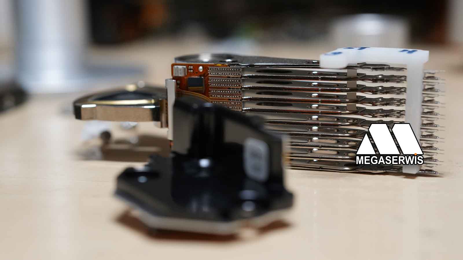 uszkodzone głowice dysku Seagate exos 14 TB Helium