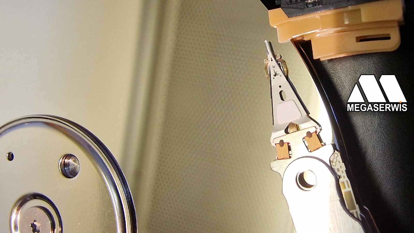 Jak rozpoznać uszkodzenie dysku twardego