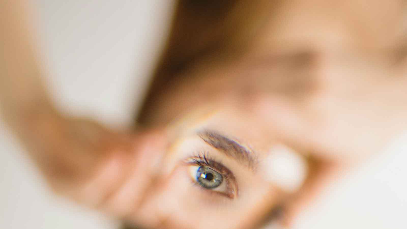 Socjotechniki przy wyłudzaniu danych i atakach na sieci